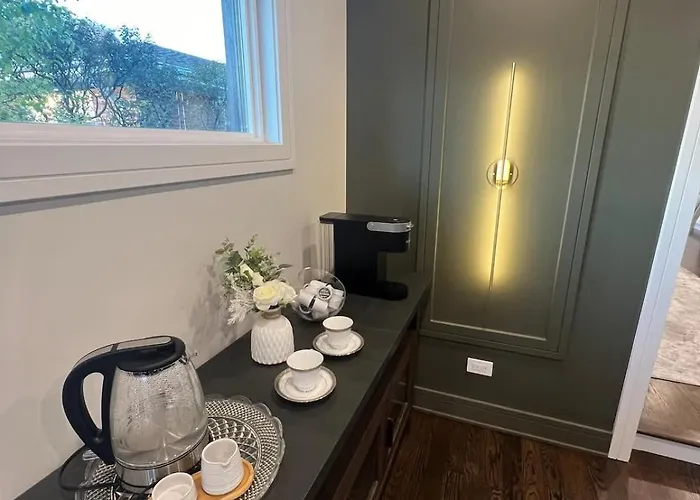 Casa 22 Luxury & Modern 3bd 2ba In Holiday home Skokie