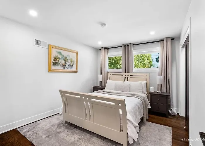 Casa 22 Luxury & Modern 3bd 2ba In Skokie