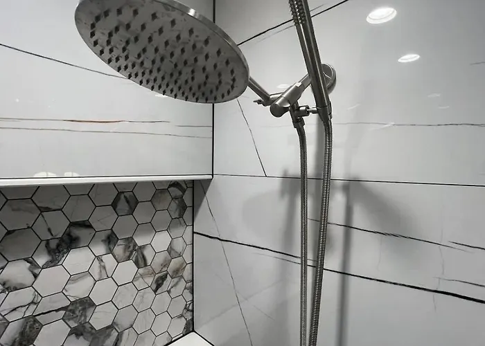 Casa 22 Luxury & Modern 3bd 2ba In Skokie