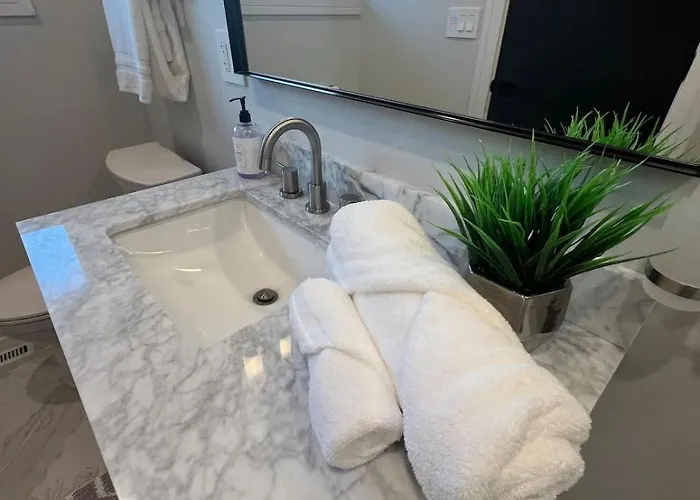 Casa 22 Luxury & Modern 3bd 2ba In