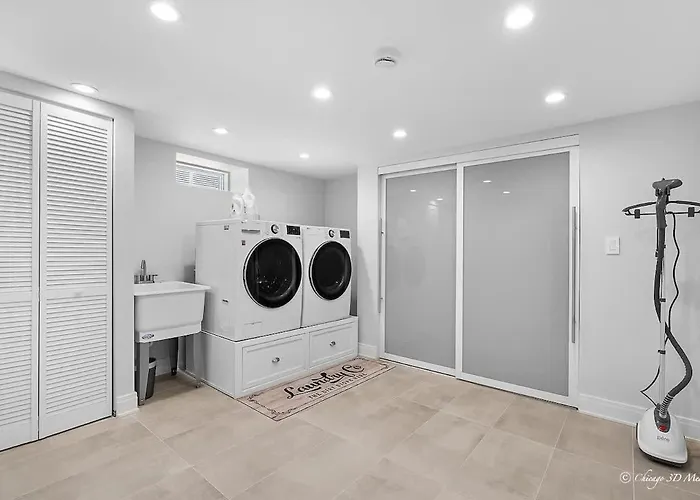 Casa 22 Luxury & Modern 3bd 2ba In Skokie